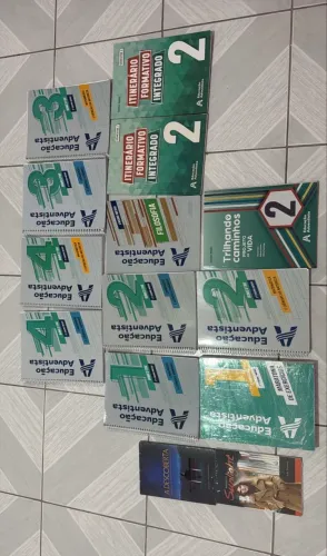 Livros colégio adventista 2º ano