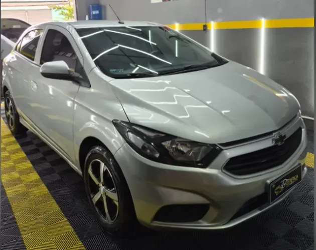 Chevrolet Onix Hatch LT 1.0 8V Flex Mec. 4P 2017