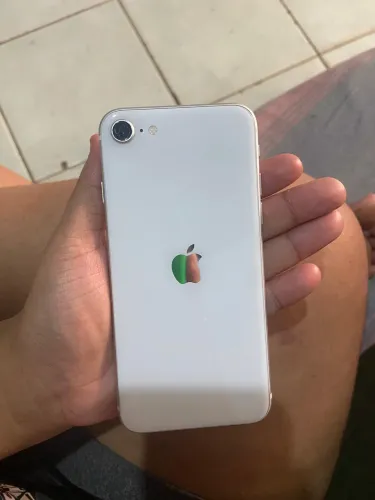 iPhone SE