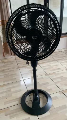 Ventilador semi novo