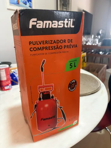 PULVERIZADOR FAMASTIL 5 LITROS - COM CAIXA