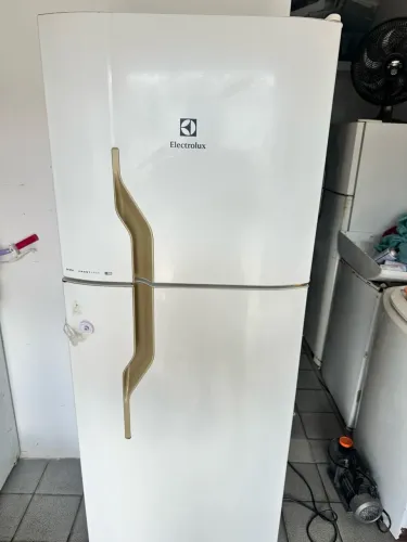 Geladeira Electrolux duplex frost free