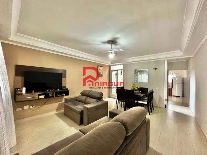 Sobrado com 3 quartos, Aviação, Praia Grande - R$ 650 mil, Cod: 9709
