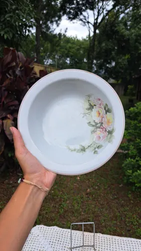 Pratos fundos em porcelana Steatita.