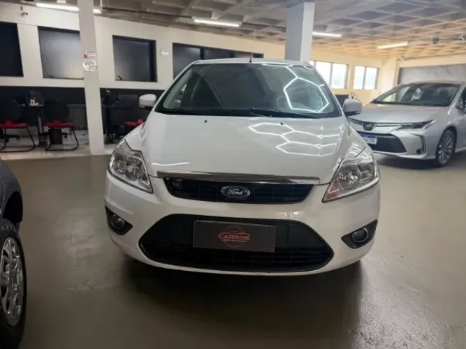 Ford Focus 1.6 S/se/se Plus Flex 8v/16v 5P 2013