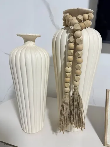 Conjunto de 2 Vasos Decorativos Elegantes - Off-white