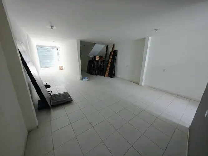 Alugo ponto comercial no Salvador Lira - Maceió - AL