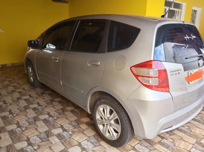 Honda Fit LX 1.4/ 1.4 Flex 8v/16v 5P Aut. 2013