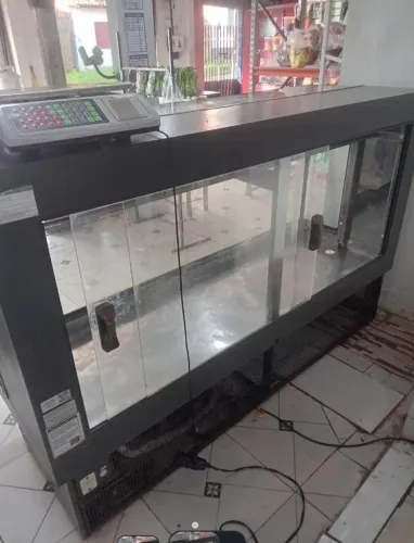 Balcão expositor para açougues