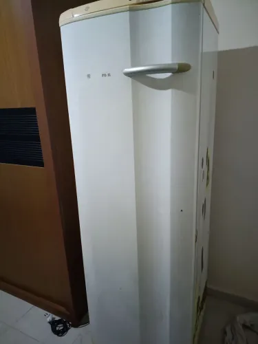 Freezer vertical Eletrolux funcionando perfeitamente 