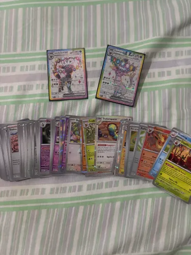 Coleção rara com 100 cartas e duas promos raras