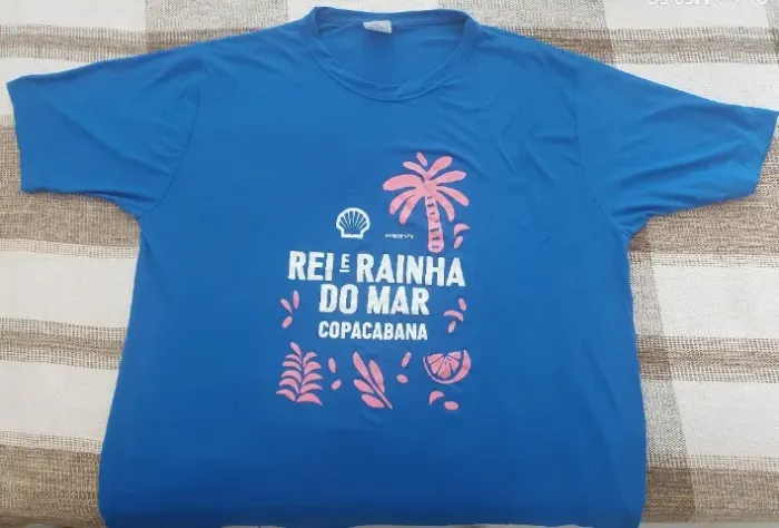 camisa rei e rainha do mar azul tamanho "g".