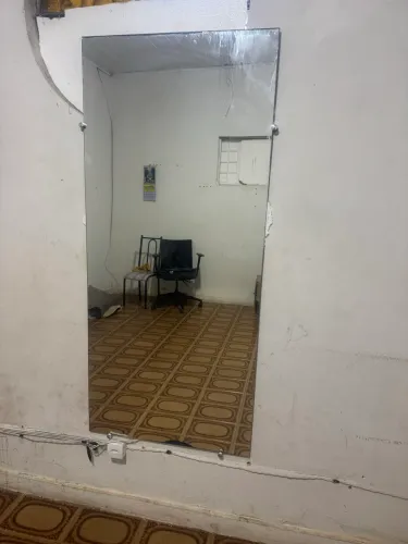 Vendo espelho grande , medindo 1.60 comprimento 80 largura