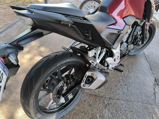 CB300F 2025