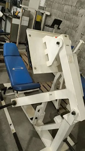Lote de aparelhos de academia de musculação