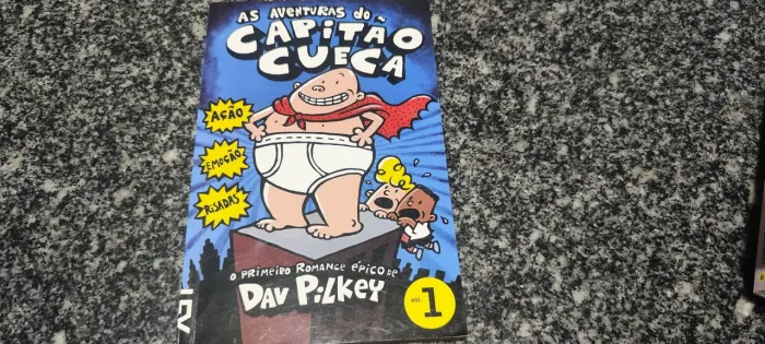 Livro coleção capitão cueca