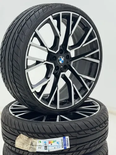 Jogo de rodas Aro 22 BMW 320i / BMW X1 com PNEUS NOVOS