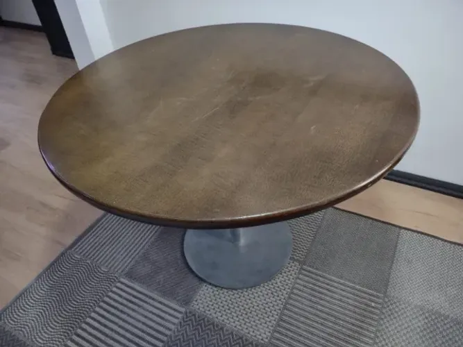 Mesa redonda para sala de jantar ou cozinha