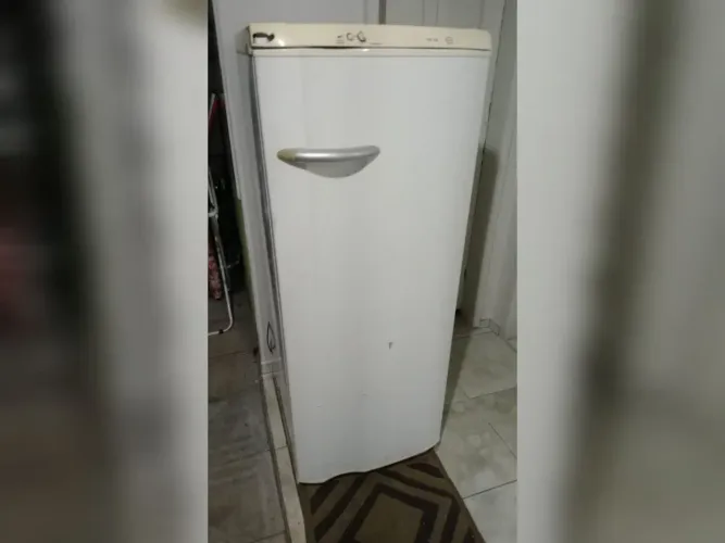 Geladeira Electrolux Completinha