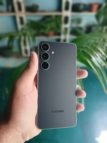 Samsung S25 Fe 256GB, Perfeito Estado, Sem Marcas de Uso
