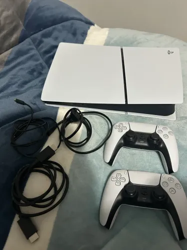 PlayStation 5 em estado de novo - Apenas 6 meses de uso