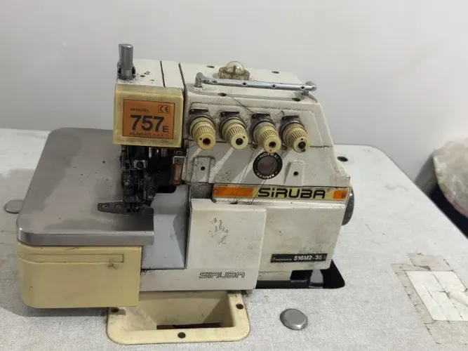Máquina de Costura interlock industrial Siruba 757