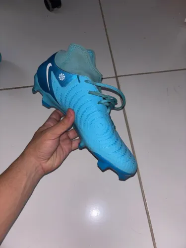 Chuteira Nike Phantom Luna II de Campo