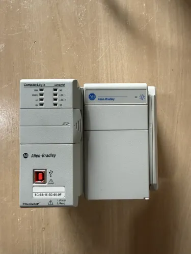 Kit CLP Fonte Rockwell CompactLogix 1769-L30ERM + Fonte 1769-PA2