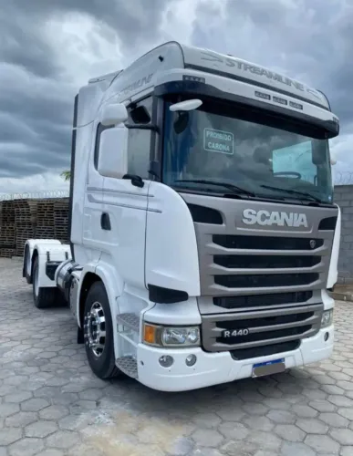 scania r440 6x2 ano 2013