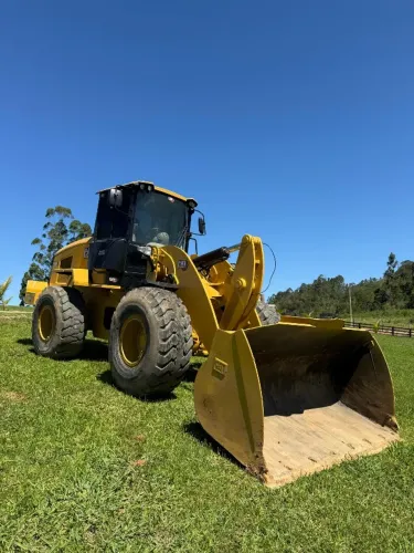 PÁ CARREGADEIRA CAT 938 K 