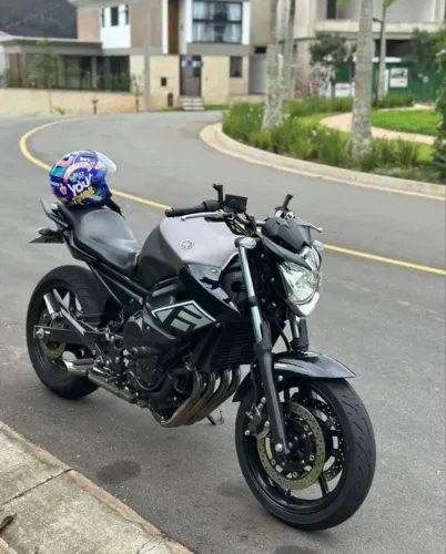XJ6 2013