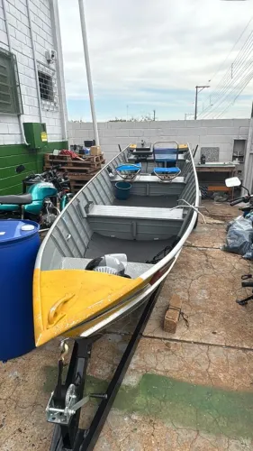 Barco 2024 borda Alta 6 metros + Motor 25hp Yamaha 2014