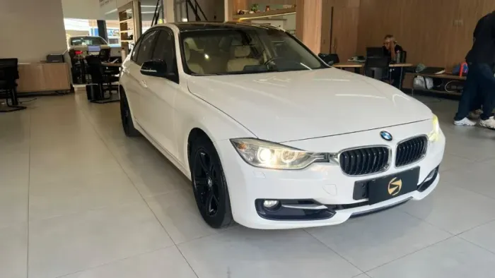 BMW 320I A 2.0 Turbo/activeflex 16V 184cv 4P 2015