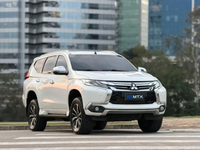 Mitsubishi Pajero Sport HPE 2.4 4X4 Diesel Aut. 2020