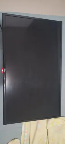TV 32" Para **RETIRADA DE PEÇAS **