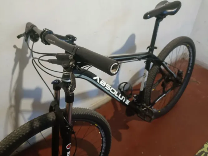 Vendo bike ABSOLUTE aro 29 quadro M