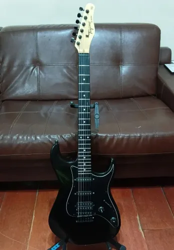 Guitarra Tagima TW520
