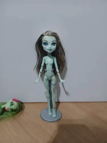Monster high Frank sucata