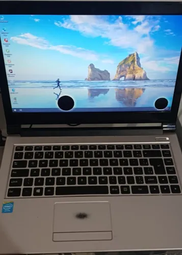 Notebook Positivo Liga e Inicia Windows - Para Reparo