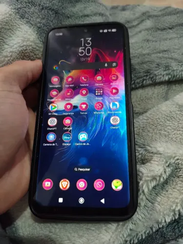 Celular em bom estado