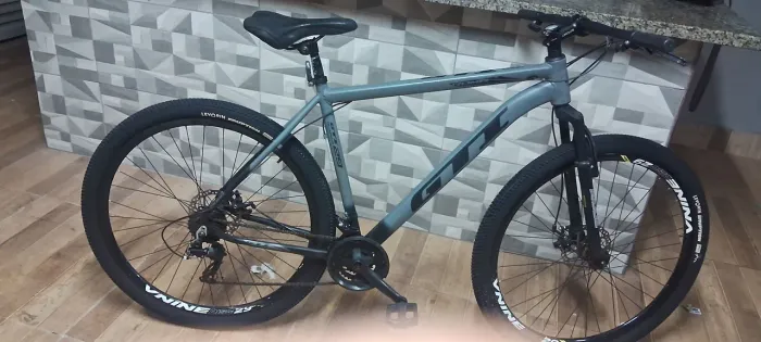 Bicicleta aro 29 guadro 21