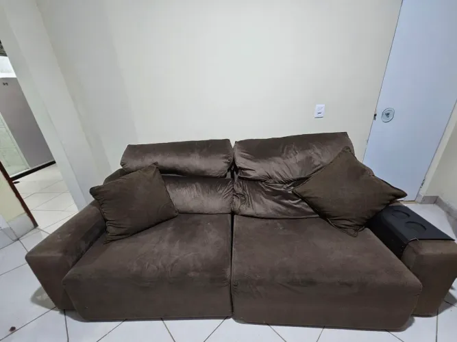 Sofá retrátil reclinável de 250m(leia o anúncio)