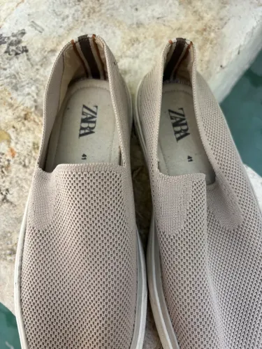 tênis slip-on de tecido Zara
