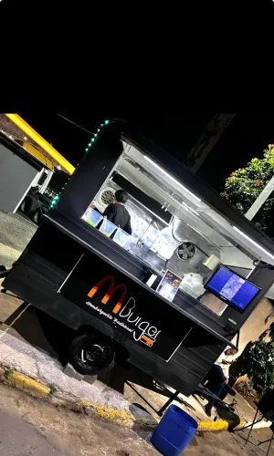 VENDO TREILER FOOD TRUCK
