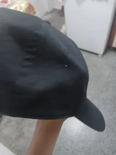 Boné Adidas ajustável 