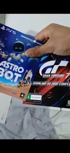 Vende-se astro bot e Gran turismo 7 