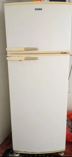 Vendo geladeira Consul duplex 