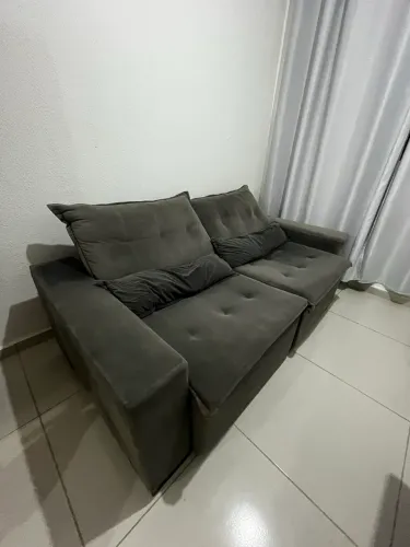 Sofá retrátil e reclinável Cinza