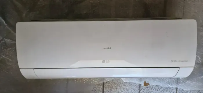 LG Dual Inverter ThinQ 9000btu 220v