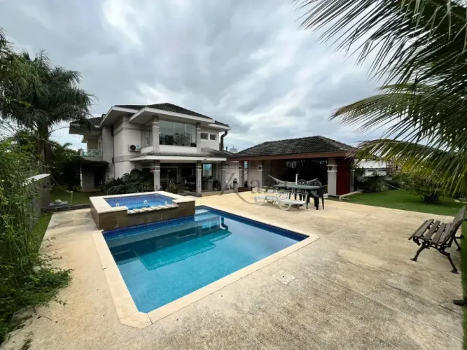 Casa Sobrado Condomínio Mirante do Vale Jacareí, 4 Dormitórios, Área Gourmet Piscina, Toda